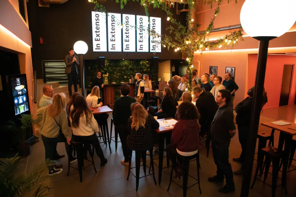 LOCATION DE LA PLACE - ESPACE PAUSE & COCKTAIL - 100 m2